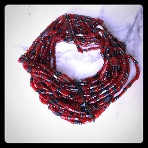 Red and black stretchy small beaded bracelet